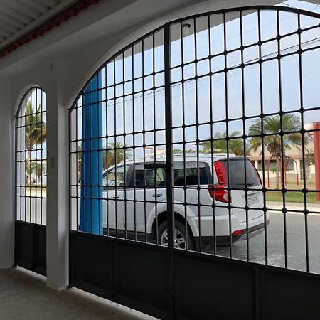 Beach House In Punta Carnero Salinas / Casa 외부 사진