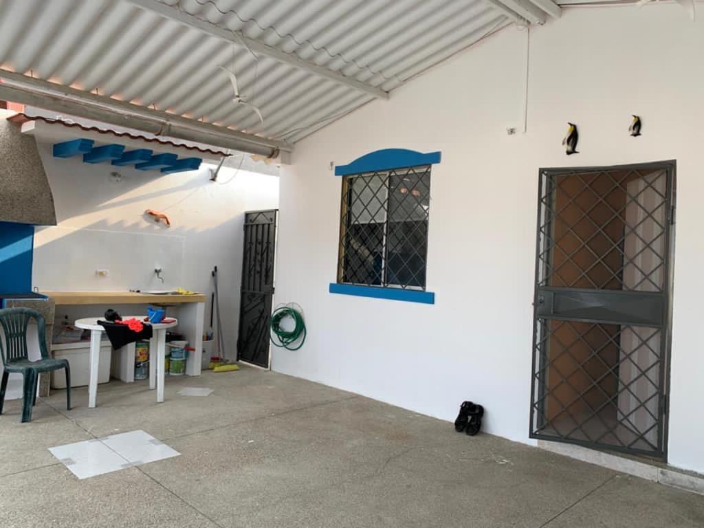 Beach House In Punta Carnero Salinas / Casa 외부 사진